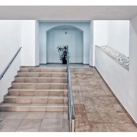 Centro-playa Del Faro