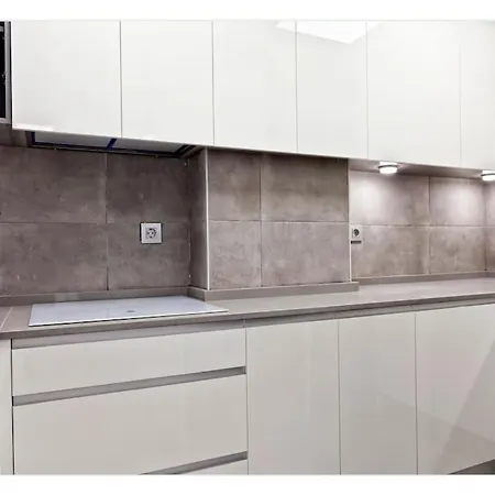 Centro-playa Del Faro Apartman Marbella