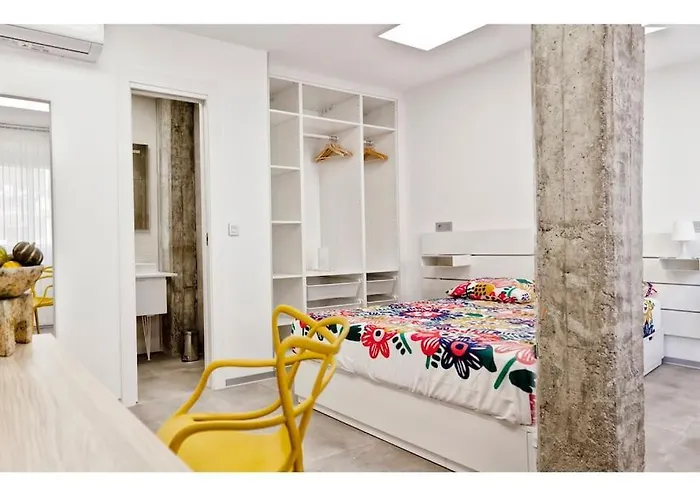 Centro-playa Del Faro Apartment