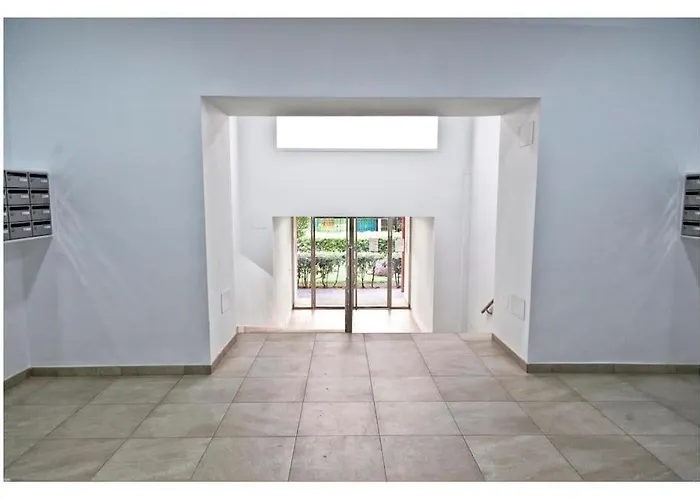 Apartment Centro-playa Del Faro Marbella
